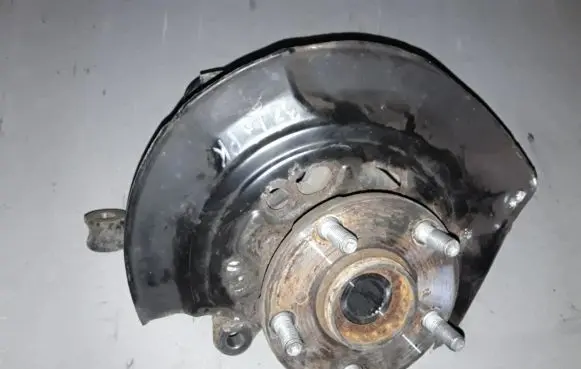Toyota Auris E180 Front wheel hub 4321205090