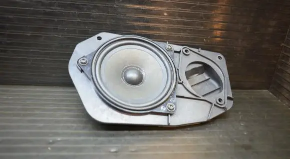BMW 5 E60 E61 High frequency speaker in the rear doors 6934419