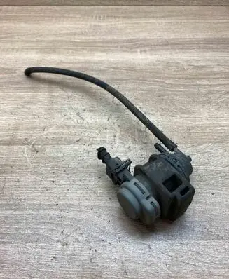 Renault Megane II Turbo solenoid valve 8200201099