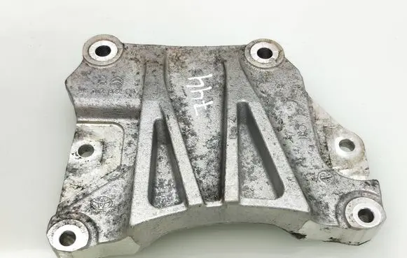 Peugeot Partner III Engine mounting bracket 9830282280
