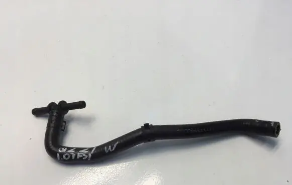 Audi Q2 - Engine coolant pipe/hose