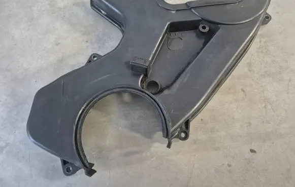 Mitsubishi Pajero Sport I Timing belt guard (cover) MD307527