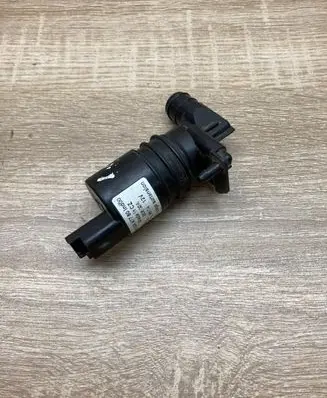 Peugeot 407 Windscreen/windshield washer pump 9643447780 008024