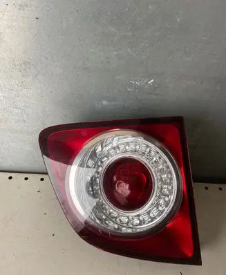 Volkswagen Golf Plus Tailgate rear/tail lights 5M0945093J 89033601
