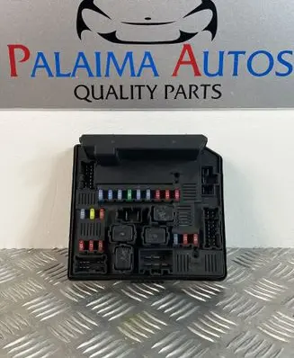 Nissan Qashqai+2 Fuse module 284B7JD00B