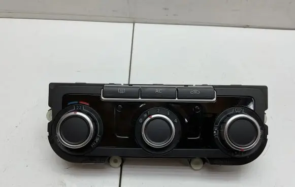 Volkswagen Golf VI Climate control unit 3C8907336H