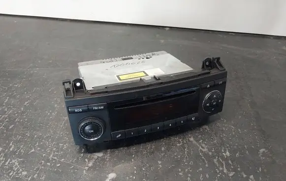 Mercedes-Benz A W169 Radio/CD/DVD/GPS head unit A1698200386