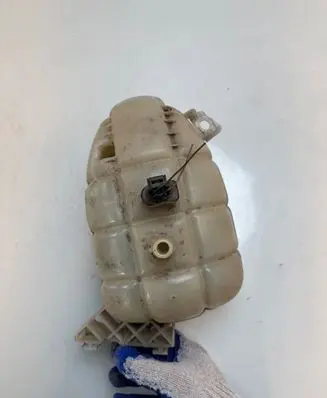 BMW 1 F20 F21 Coolant expansion tank/reservoir 7642160 1300302