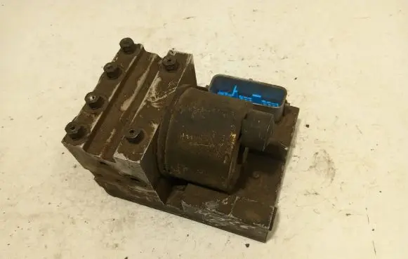 Mazda 626 ABS Pump 61838104