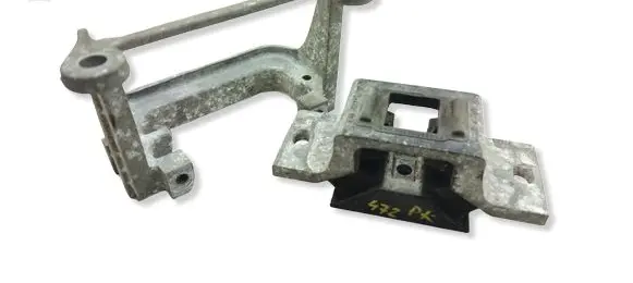 Renault Master III Engine mount bracket 8200676857 112225095R