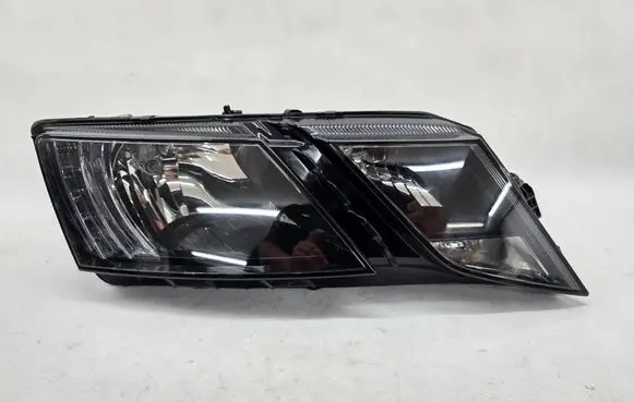 Skoda Octavia Mk3 (5E) Headlight/headlamp 5E1941016C