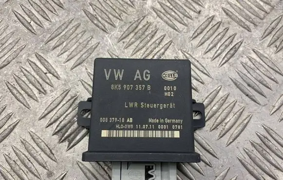 Audi A4 S4 B8 8K Light module LCM 8K5907357B