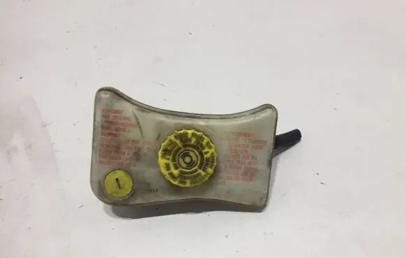 Audi A4 S4 B6 8E 8H Brake fluid reservoir 8E0611301E