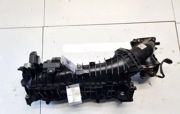 BMW 5 GT F07 Intake manifold 7807991 8506406