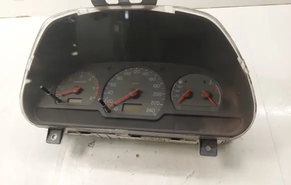 Volvo S40, V40 Speedometer (instrument cluster) 30862228D