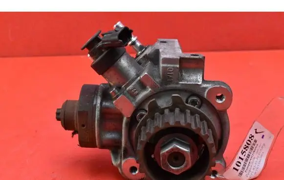 Peugeot 2008 I Fuel injection high pressure pump 0445010516