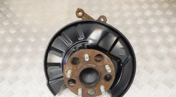 Lexus ES 250 - 300 - 330 Rear wheel hub 4245033080 4230533050