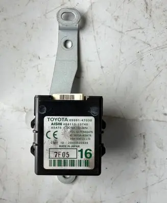 Toyota Prius (NHW20) Door control unit/module 8999147030 48411010740 2005DJ0840