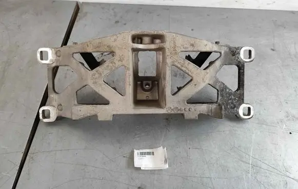 Jaguar XF X250 Gearbox mounting bracket C2Z28466 C2C37026 C2Z17415