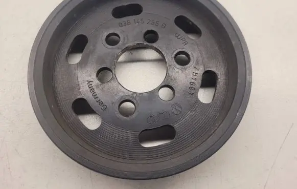 Audi A4 S4 B8 8K Power steering pump pulley 038145255B