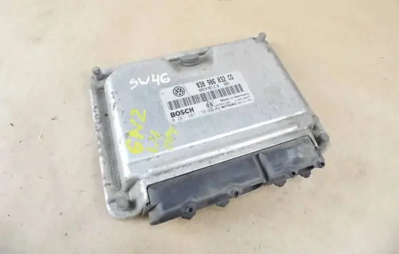 Volkswagen Polo III 6N 6N2 6NF Engine control unit/module 030906032CG 26SA7189 0261207178