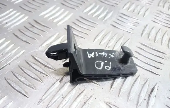 Mitsubishi Lancer VIII Floor mat clip fixing clamp 