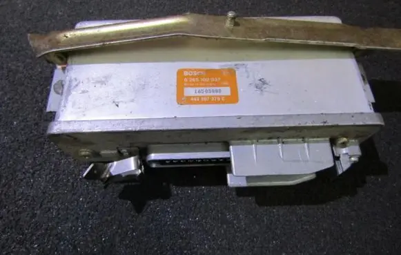 Audi 100 S4 C4 ABS control unit/module 0265100037 443907379c