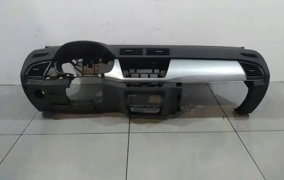 Skoda Fabia Mk3 (NJ) Dashboard