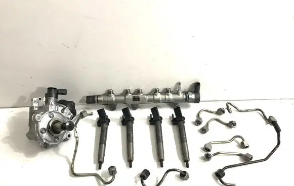 BMW 7 G11 G12 Fuel injectors set 8514155 8514151