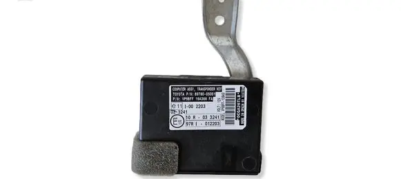 Toyota Avensis T270 Immobilizer control unit/module 8978005051 VP9BFF19A366F 97R1012203