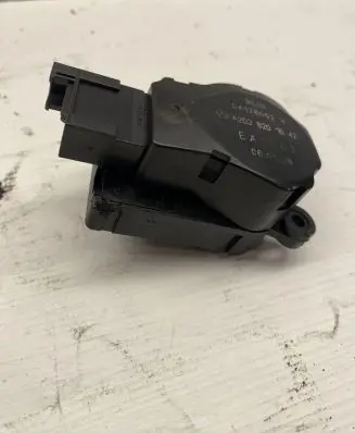 A/C air flow flap actuator/motor