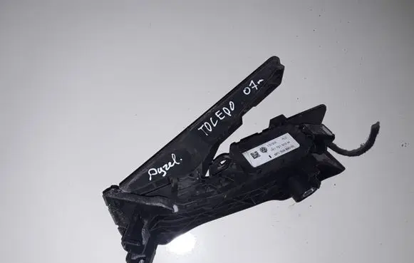 Seat Toledo III (5P) Accelerator throttle pedal 1K1721503M 6PV00889000