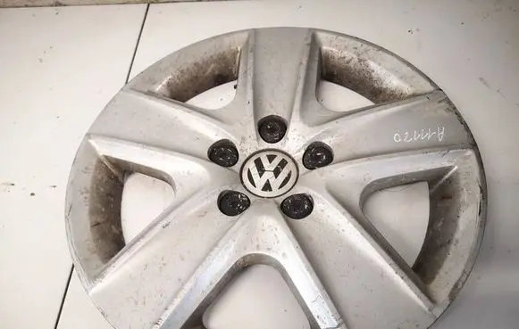 Volkswagen PASSAT B5.5 R15 wheel hub/cap/trim 5K0601147