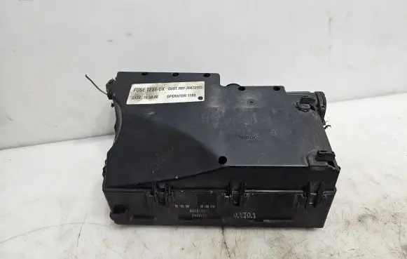 Volvo V50 Fuse box set 8688040