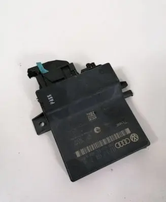 Audi A4 S4 B8 8K Gateway control module 4L0907468B