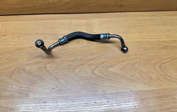 BMW 5 F10 F11 Turbo turbocharger oiling pipe/hose 7800611