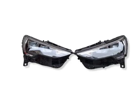 Audi Q3 F3 Headlights/headlamps set 83A941011 83A941012 1090025