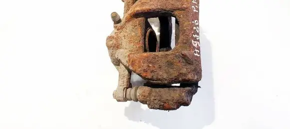 Toyota Avensis T270 Front brake caliper