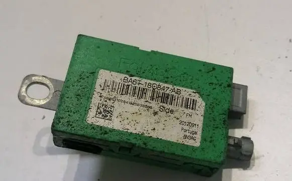 Ford Fiesta Aerial antenna amplifier BA6T18C847AB 20120911