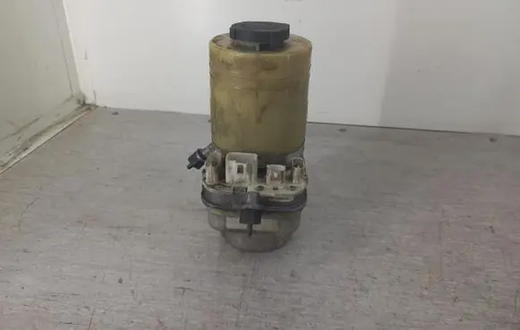 Opel Vectra C Power steering pump 