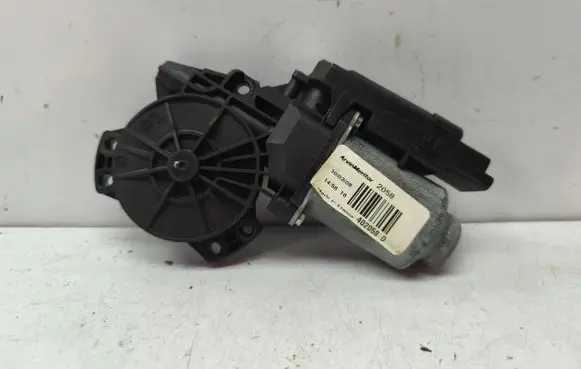 KIA Ceed Rear door window regulator motor 402058D