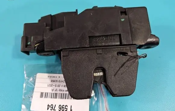 Peugeot 308 Tailgate/trunk/boot lock/catch/latch 9804762080 IMPRK1596764