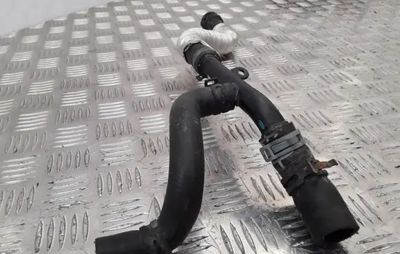 Volkswagen PASSAT CC Engine coolant pipe/hose 06J121085B 3C0122073FA 3B0122291B
