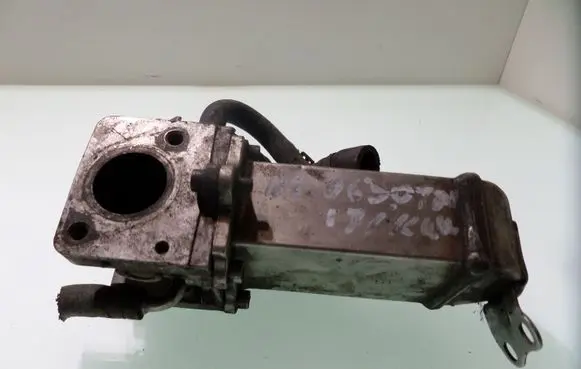 Audi A6 S6 C6 4F EGR valve cooler 059131511 059131508G