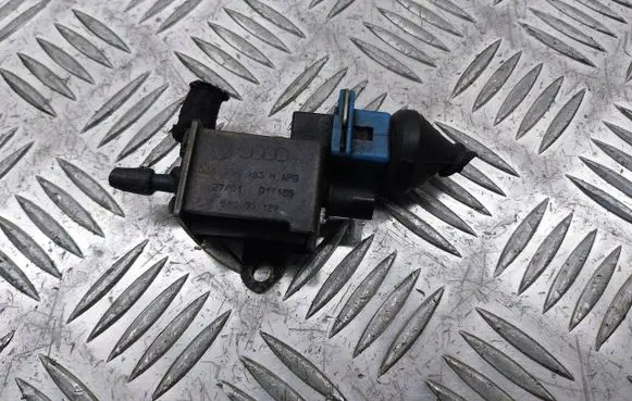 Audi A4 S4 B6 8E 8H Valve vacuum 026906283H