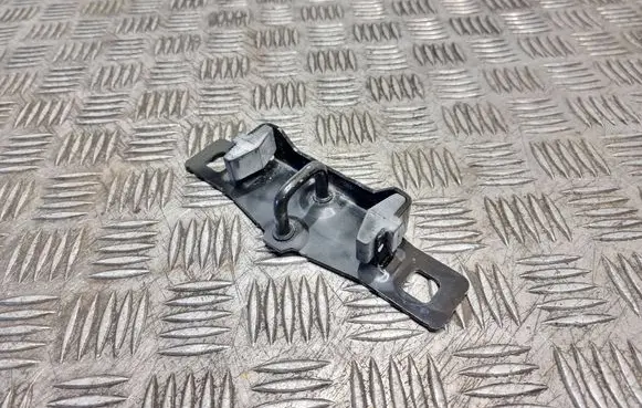 Ford Fiesta Loading door lock loop/hook striker De8354404b12aa M899e