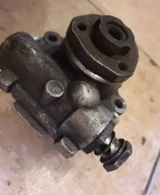 Volkswagen Transporter - Caravelle T4 Power steering pump 91130
