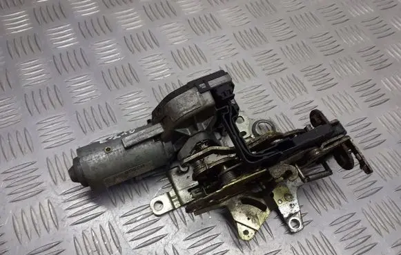 Mercedes-Benz E W210 Tailgate exterior lock A2107400536