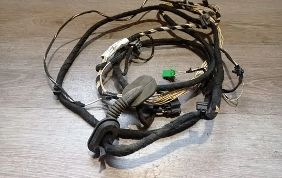 Volvo XC90 Tailgate/trunk wiring harness 8697925