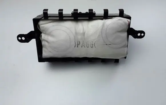 Hyundai i20 (PB PBT) Passenger airbag 845301J900